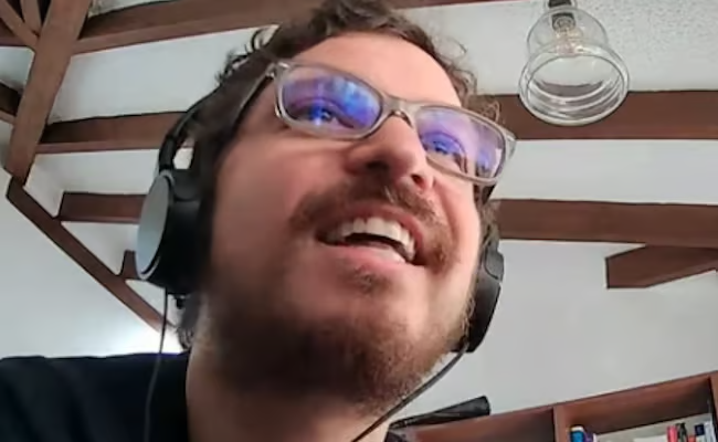 Portrait of Dr. Esteban Peghini, radiologist who used the SPEED MSK method