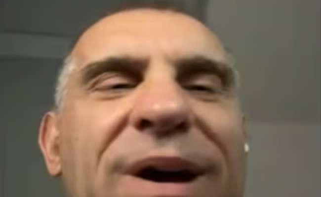 Portrait of Dr. Mike Brown, radiologist who used the SPEED MSK method