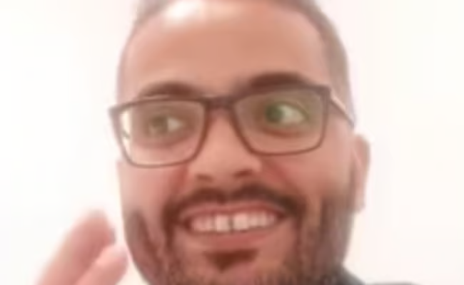 Portrait of Dr. Taha Saad, radiologist who used the SPEED MSK method